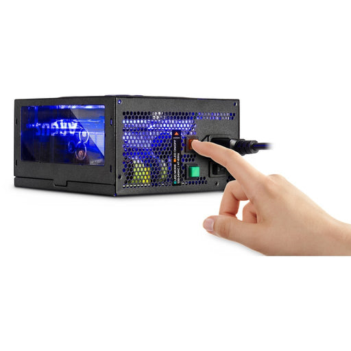  750 W