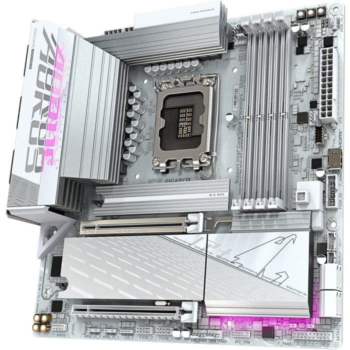  1xPCIe 5.0 + 2xPCIe 4.0 M.2